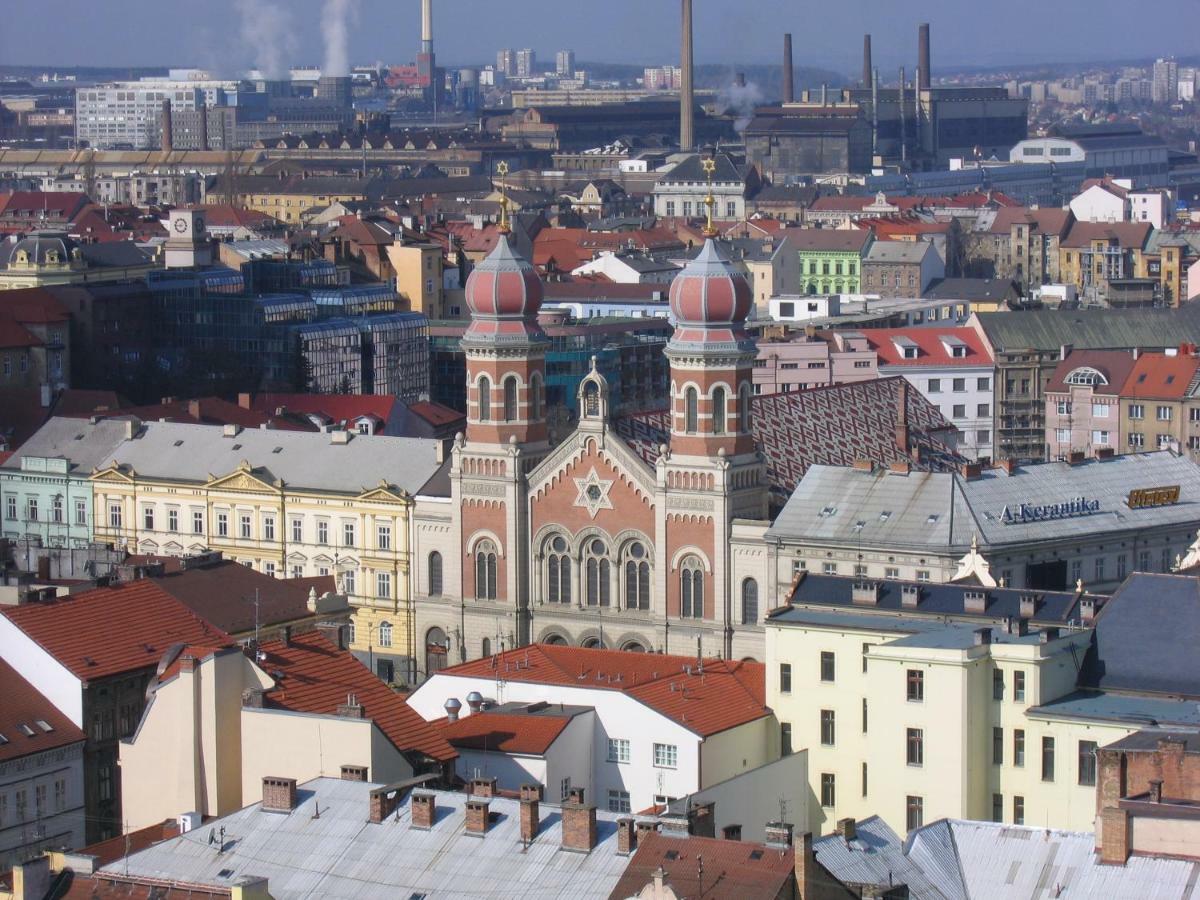 Studio Type Lägenhet Plzeň Exteriör bild